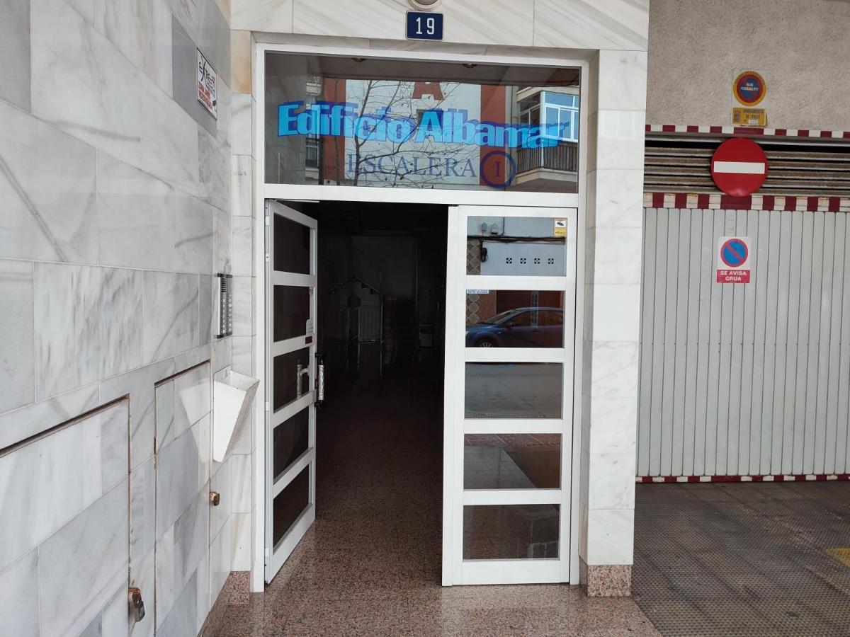 Albamar Apartamento 6 Personas Con Parking Cerca De La Playa كاليبي المظهر الخارجي الصورة