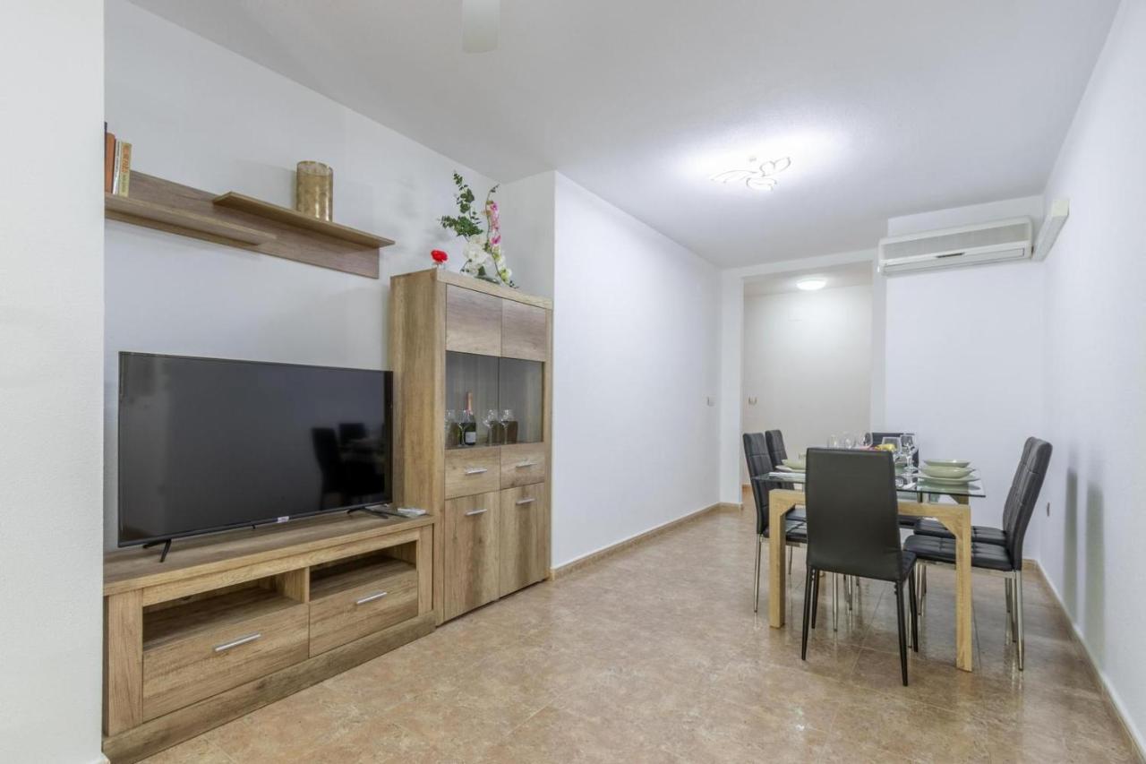 Albamar Apartamento 6 Personas Con Parking Cerca De La Playa كاليبي المظهر الخارجي الصورة